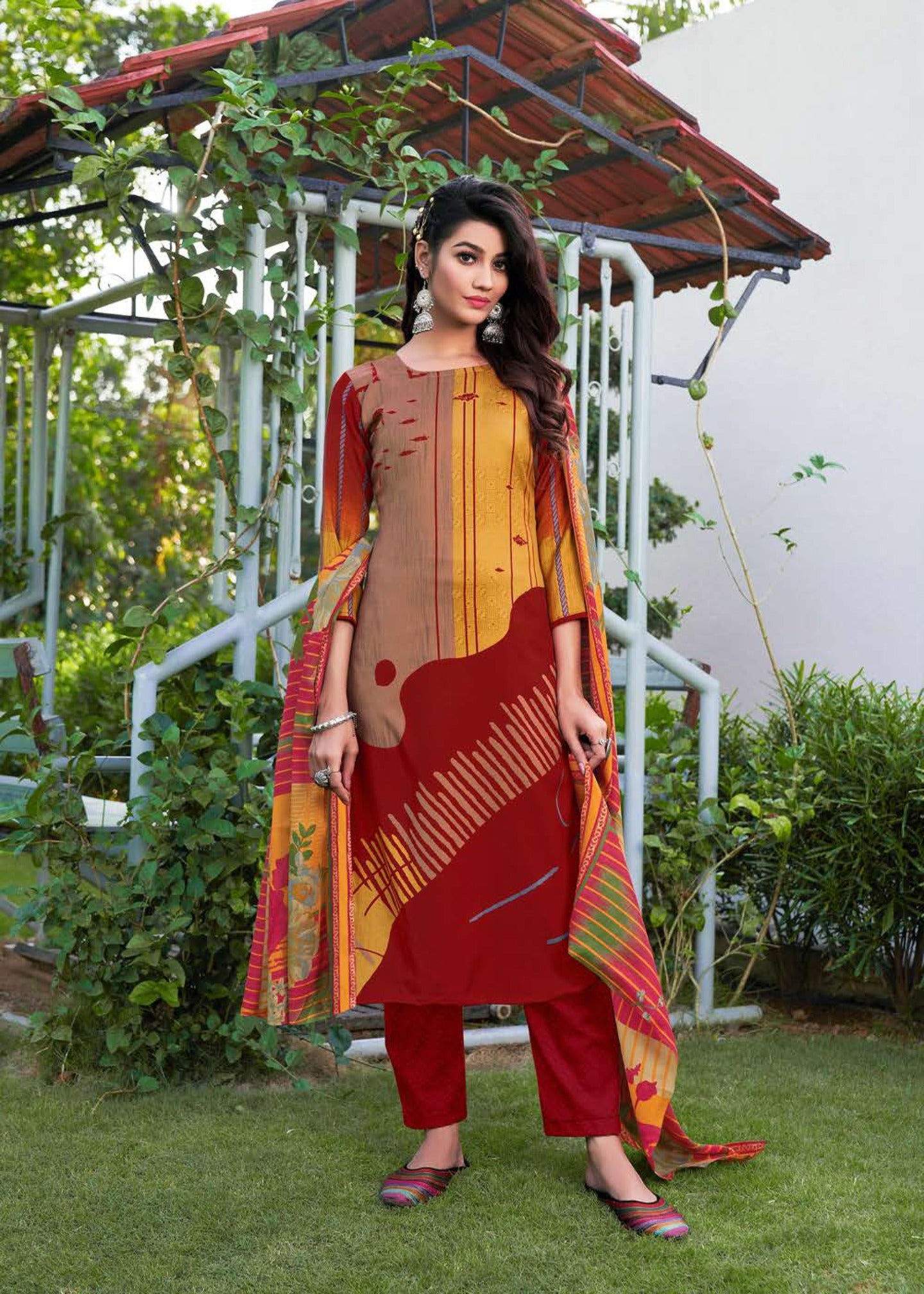woman wearing winter pashmina suits wholesale