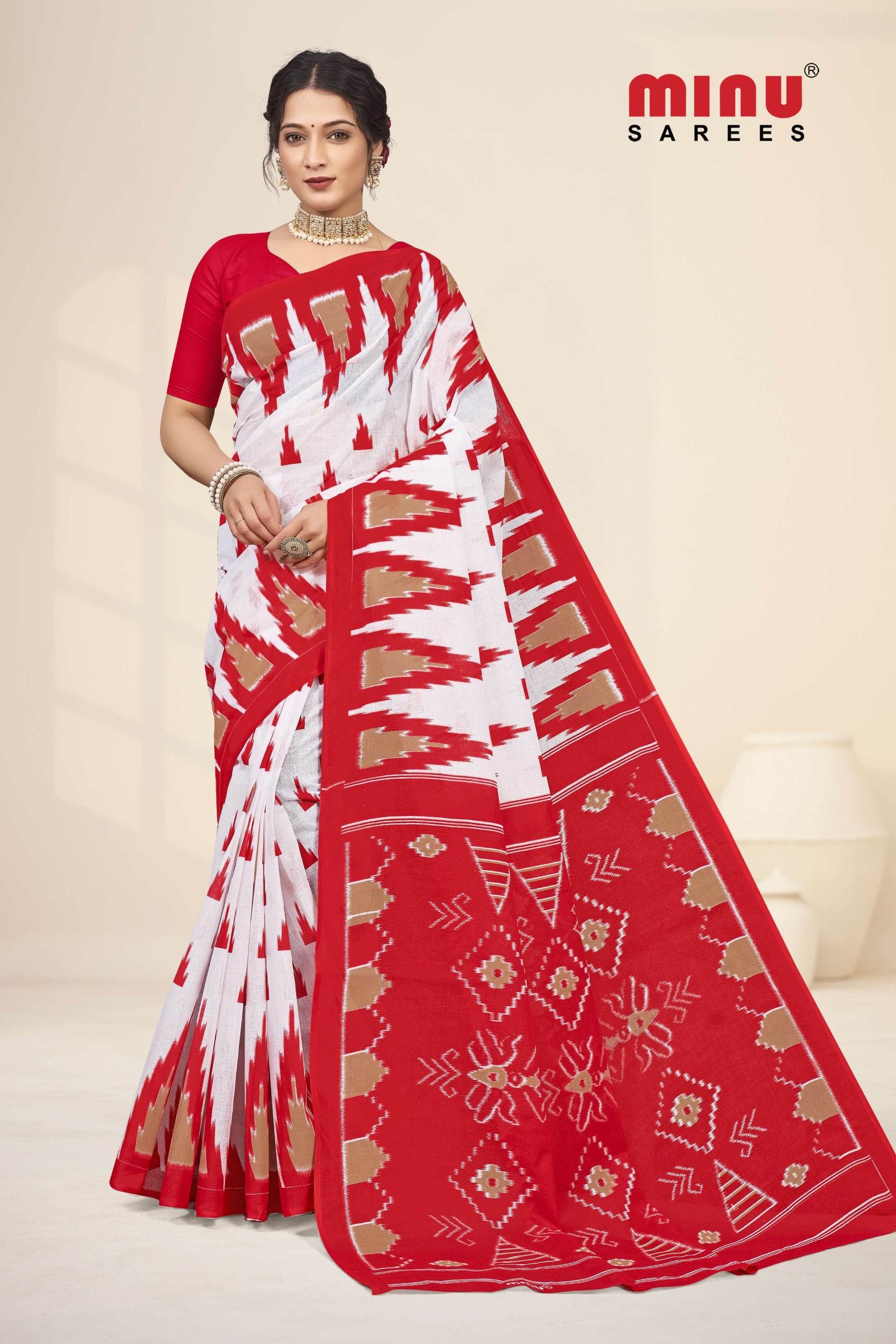 Best fashionable printed saree wearing woman 