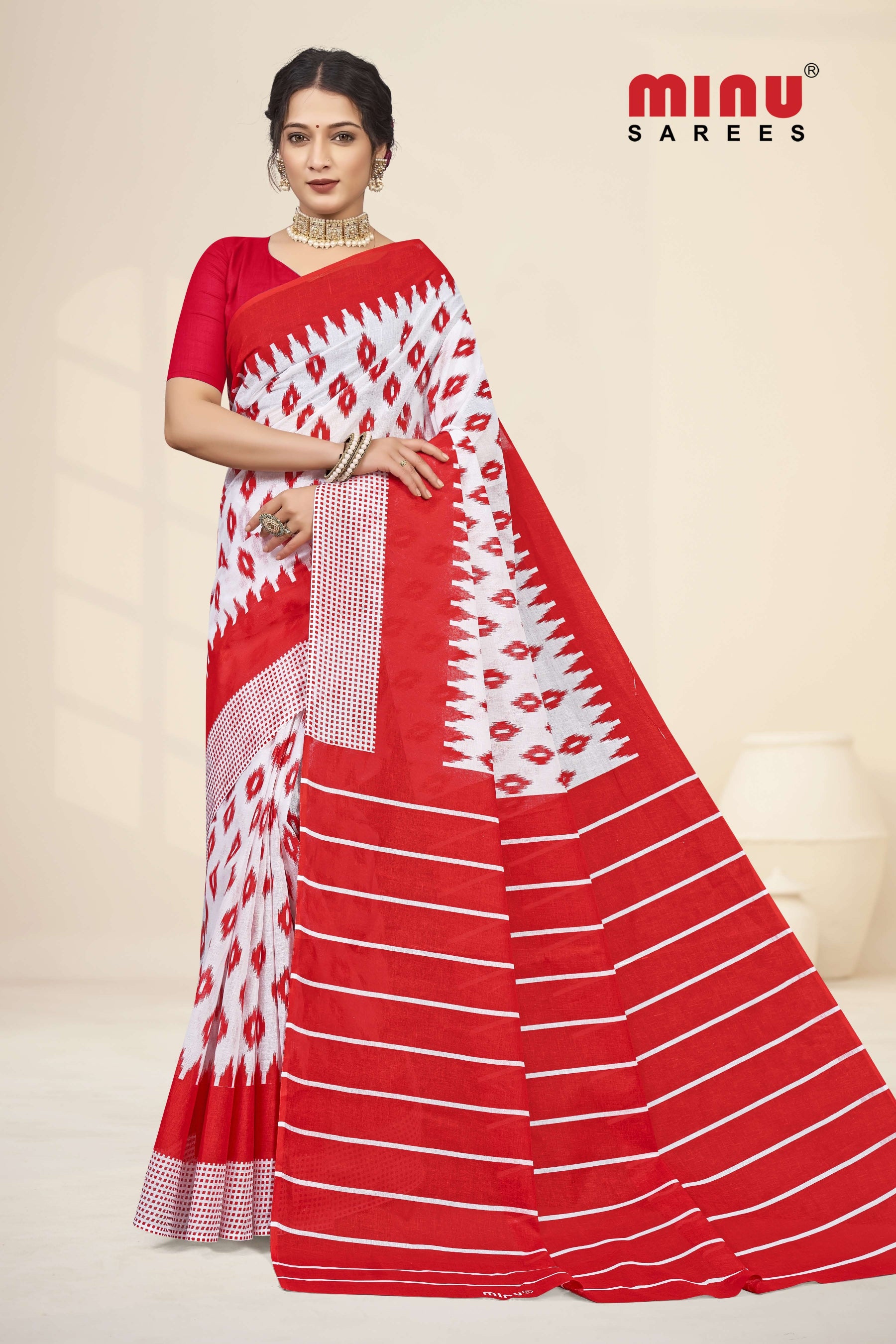 Best fashionable printed saree wearing woman 