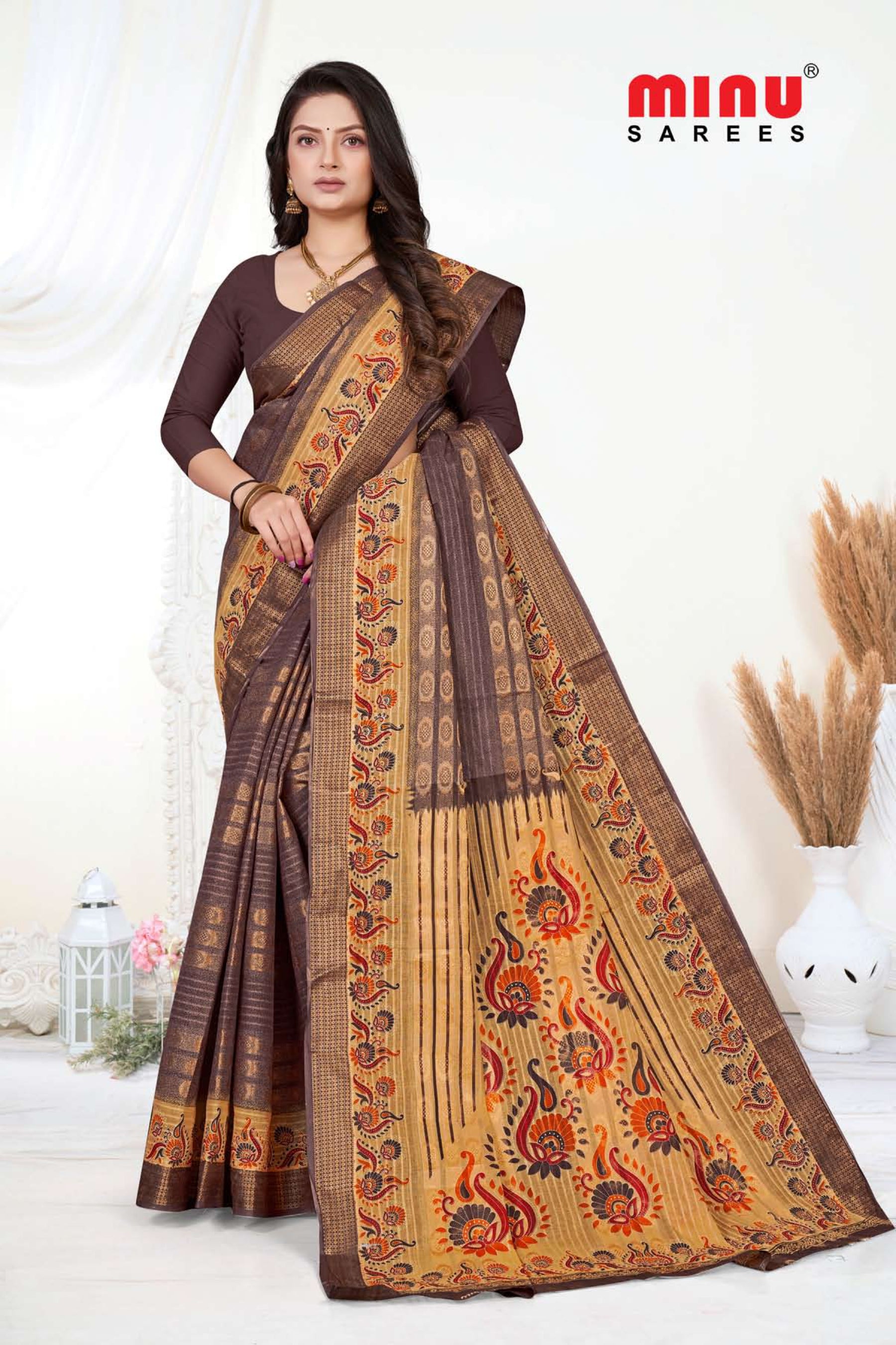 printed saree wearing woman online image