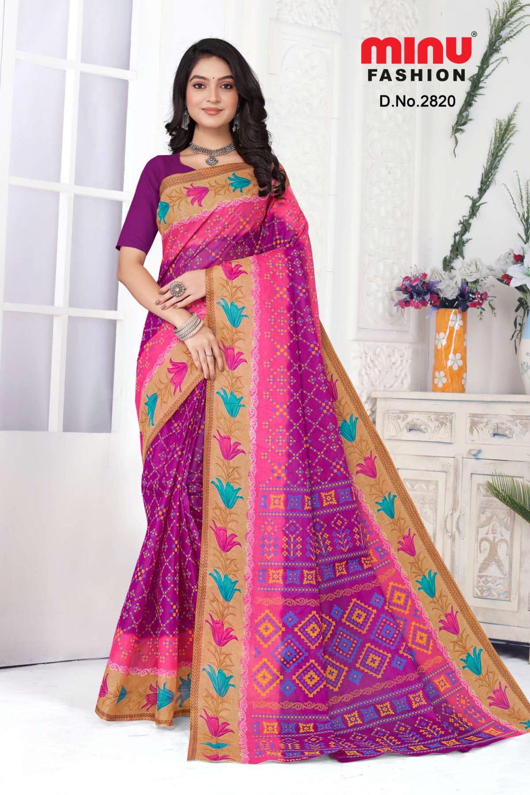 pure cotton saree wearing woman online image 