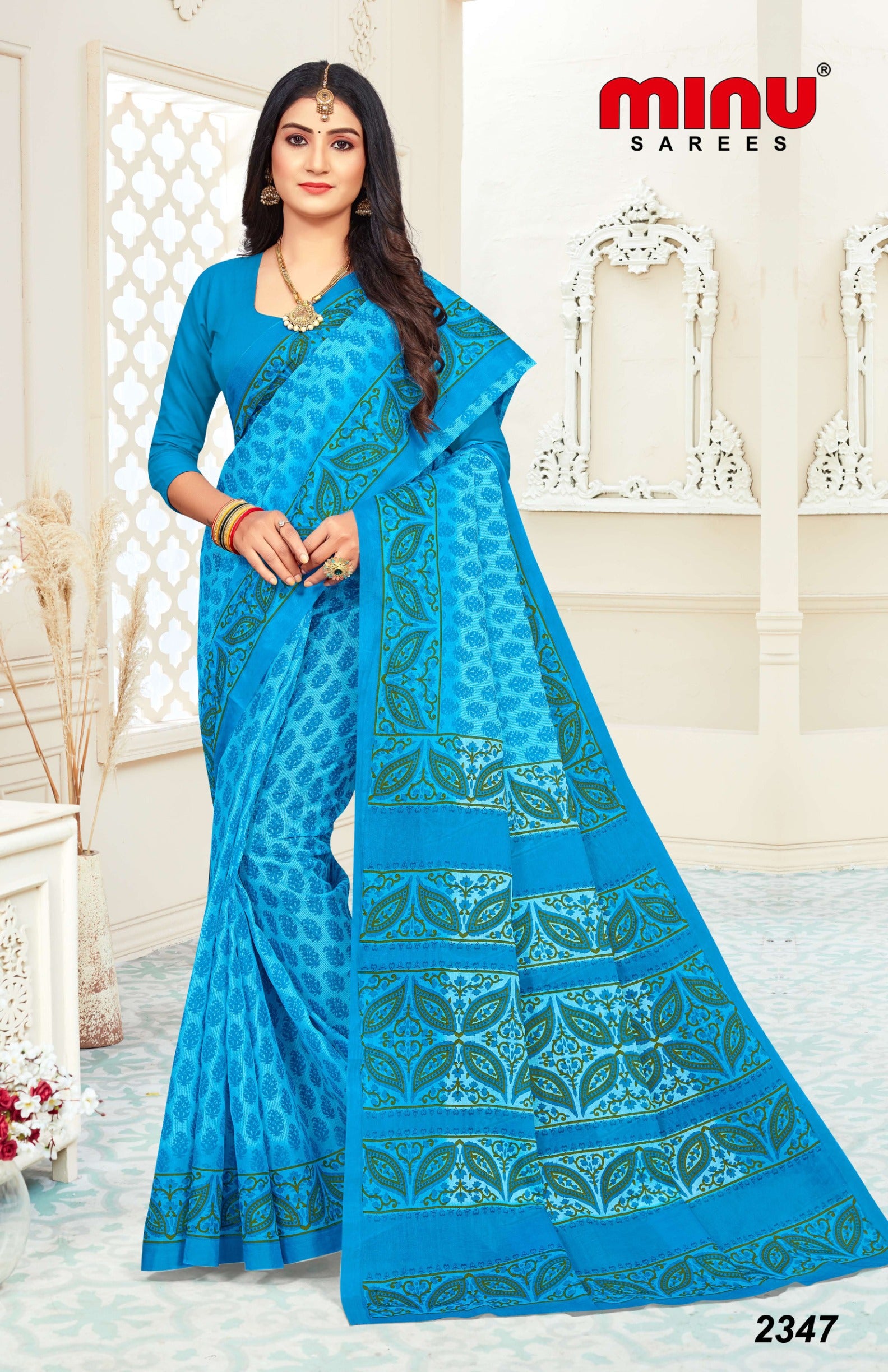 blue printed saree wearing woman