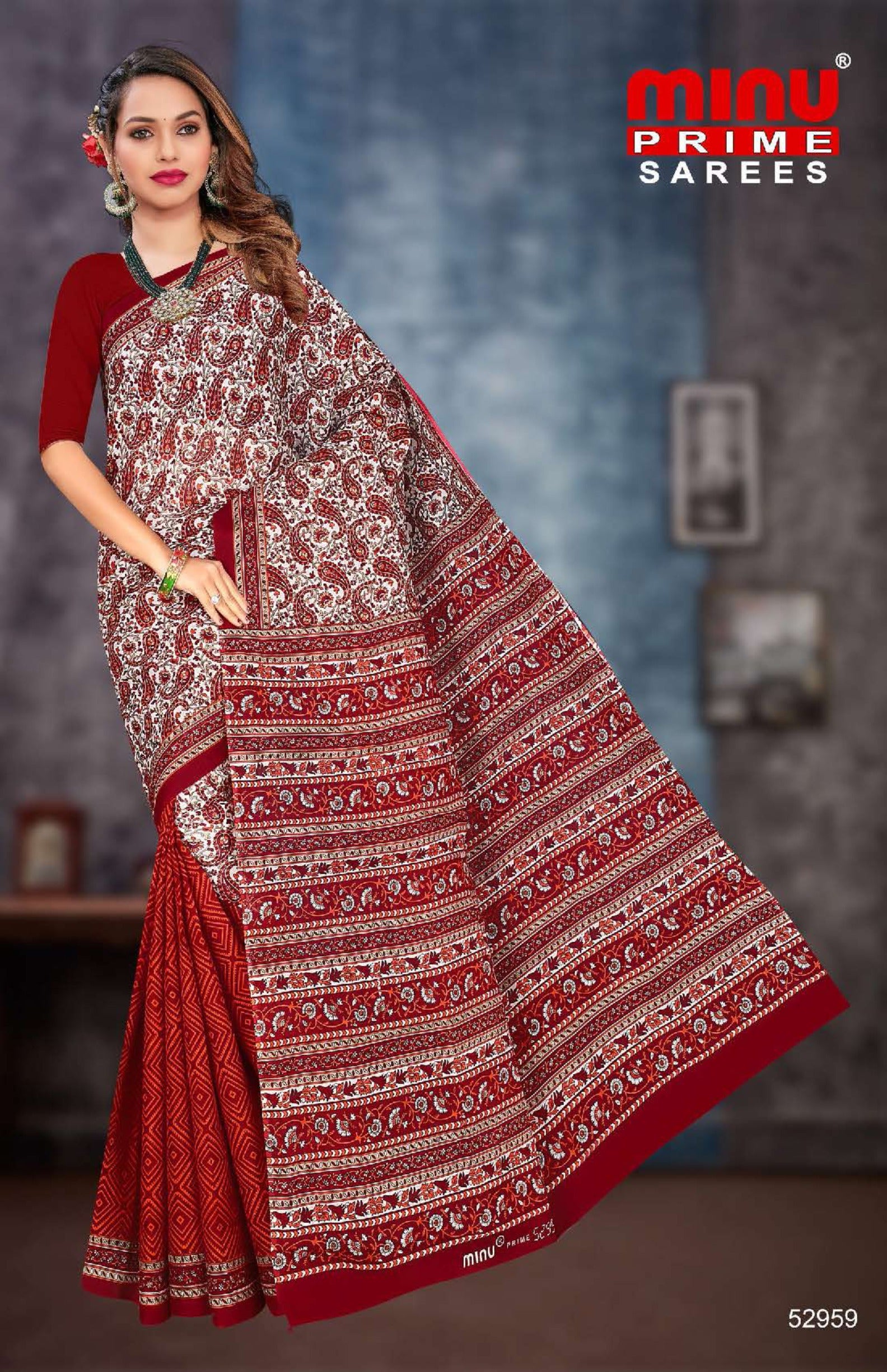 woman wearing cotton saree wholesale 