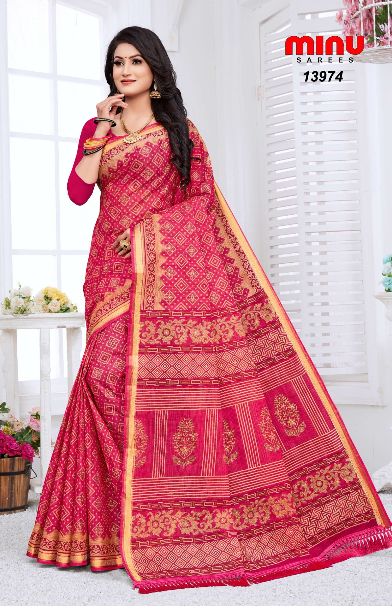 Cotton saree wholesale wearing woman
