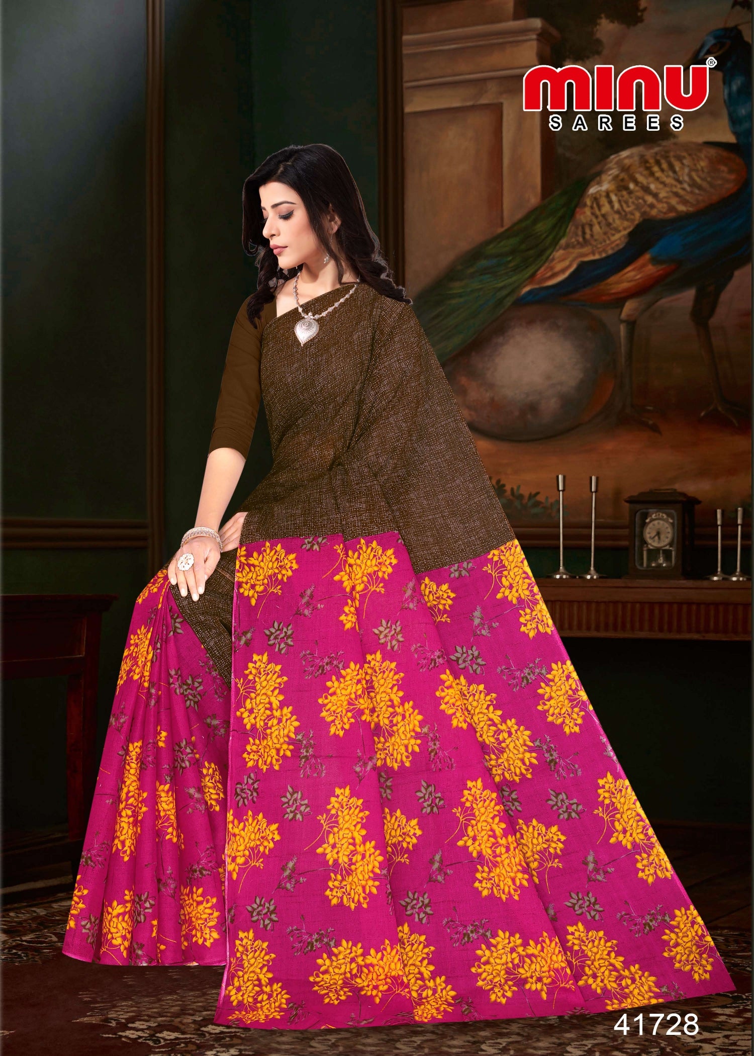 woman wearing best color printed saree