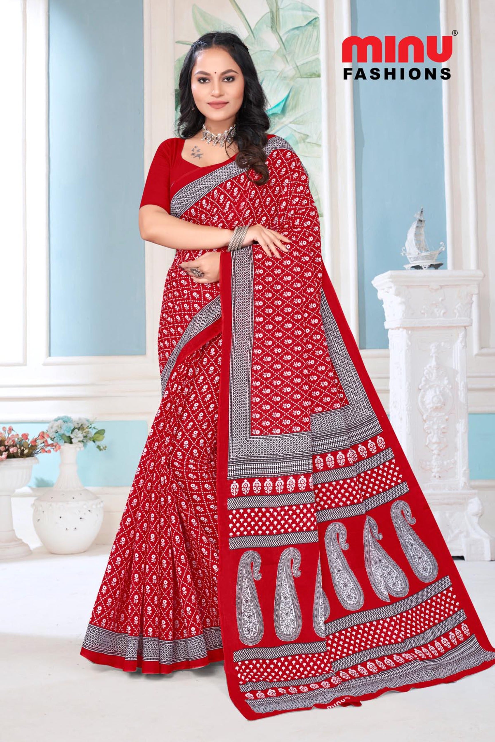 woman wearing  top-quality cotton saree wholesale online  