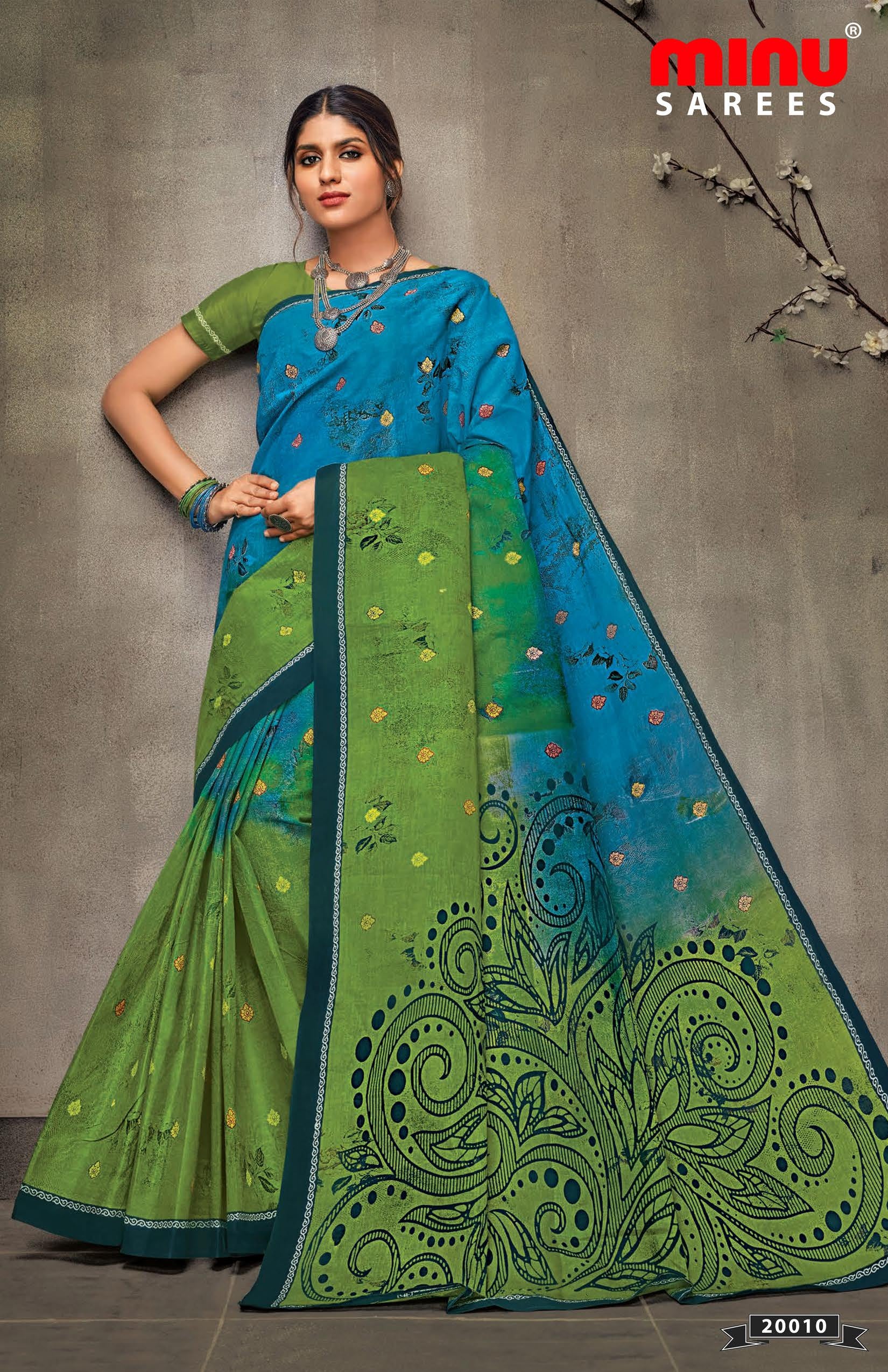 Bold and fashionable printed saree