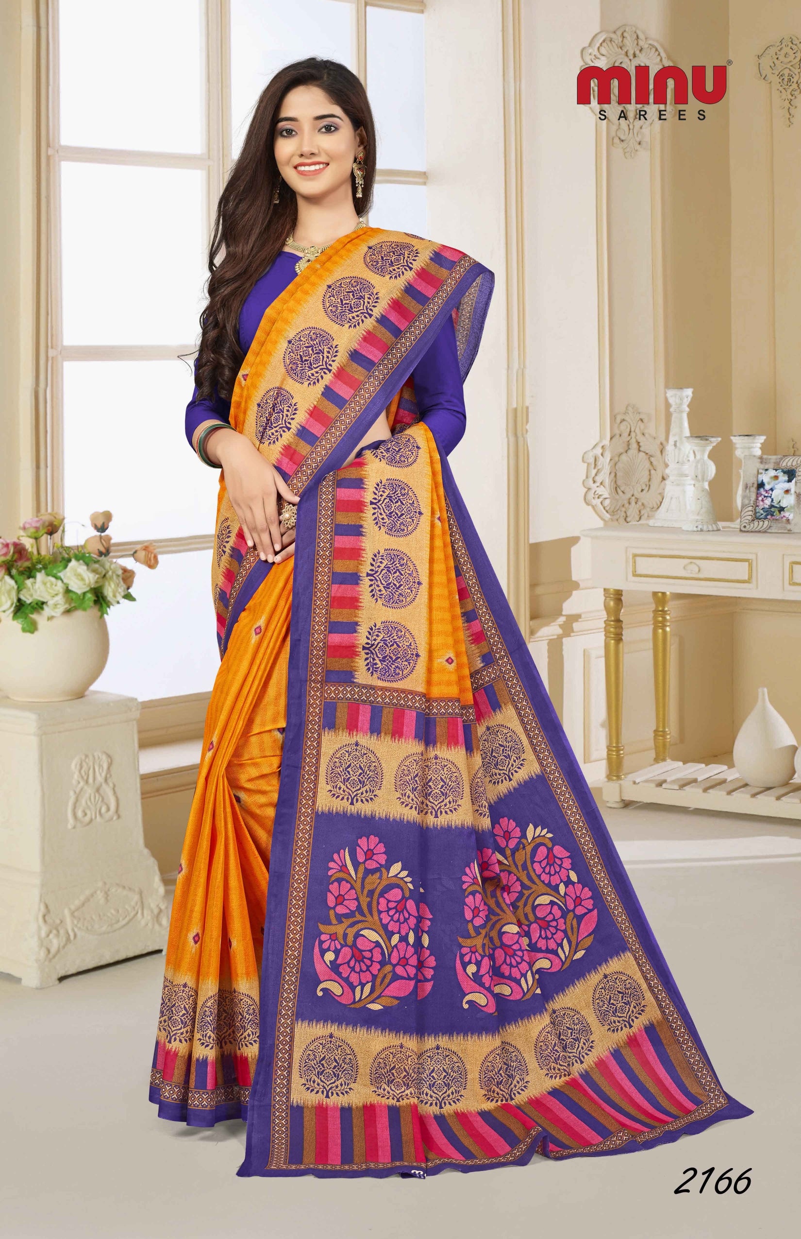 Woman wearing the best fashionable printed saree online