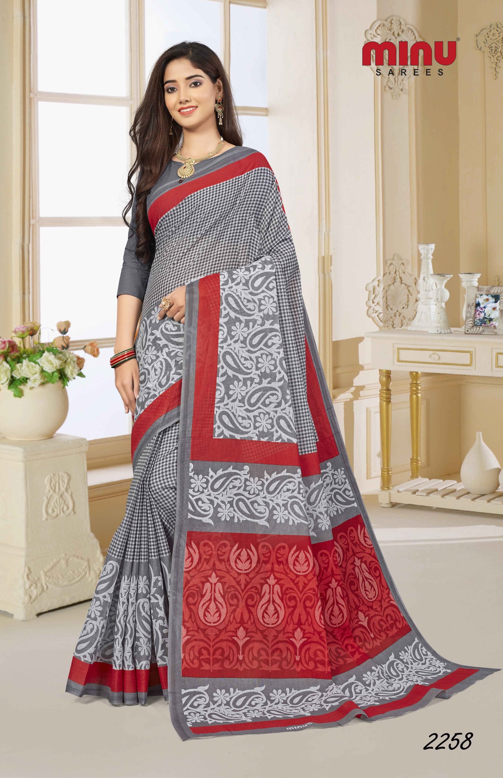 Woman in grey printed saree online wholesale