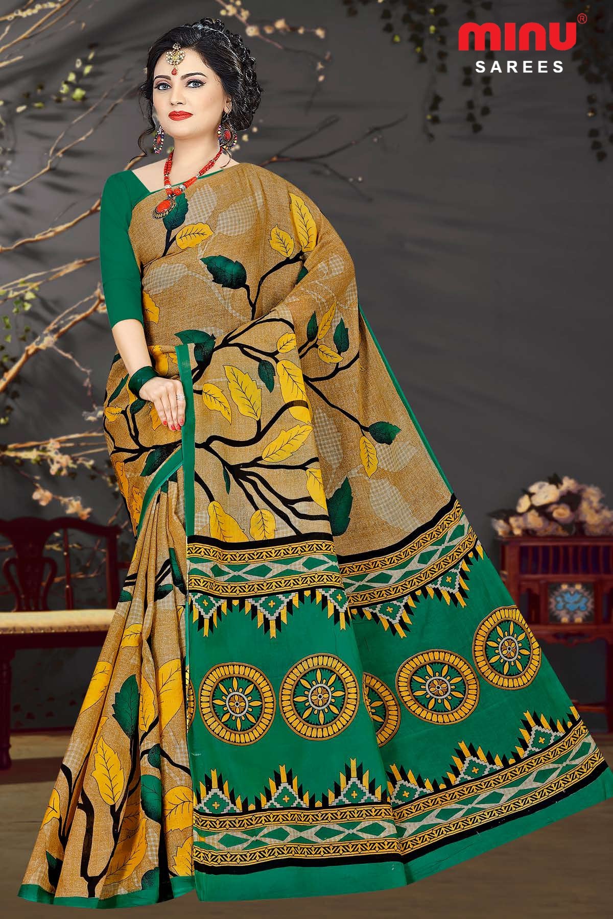 Women wearing color printed saree with best view 